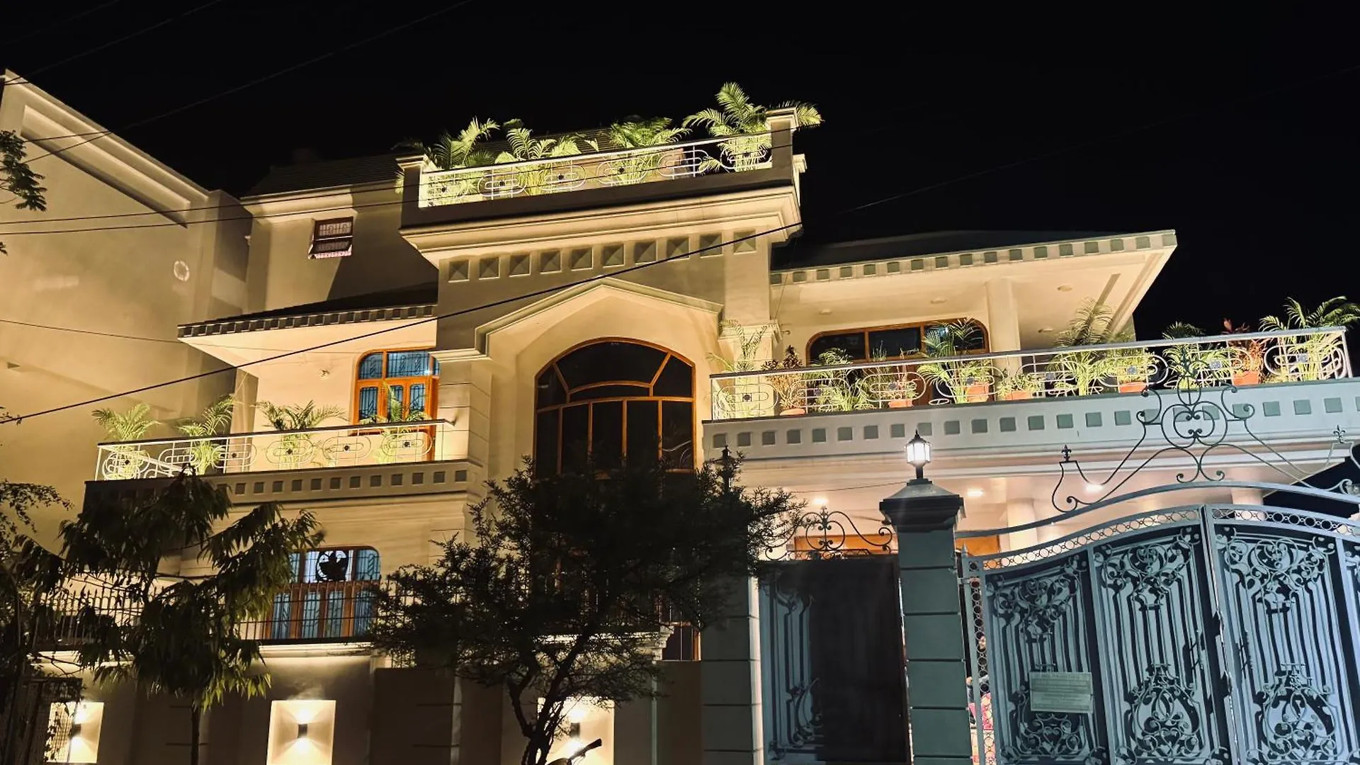 Riya Villa Varanasi